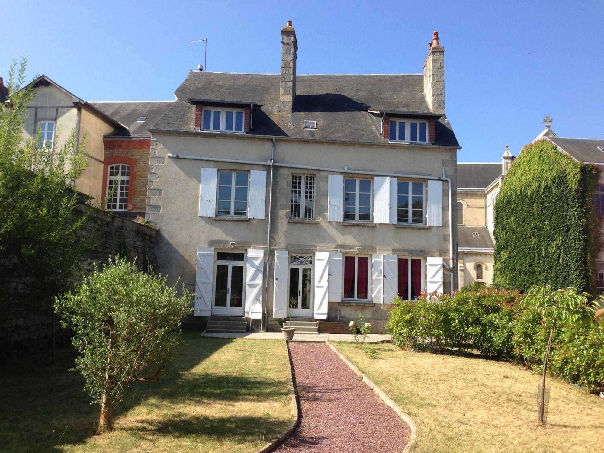 La Maison De Mathilde Алансон Экстерьер фото